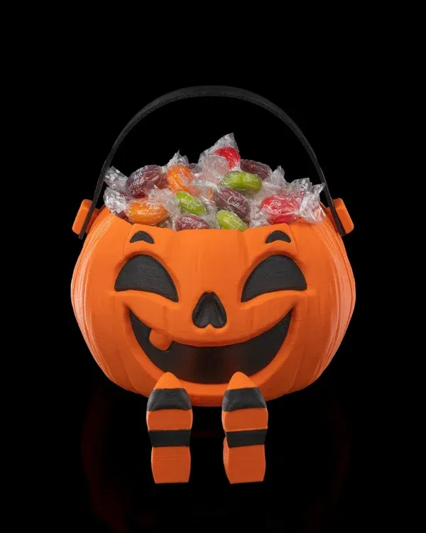 walkin_pumpkin_candy_holder_2_7e007407f3-high.webp