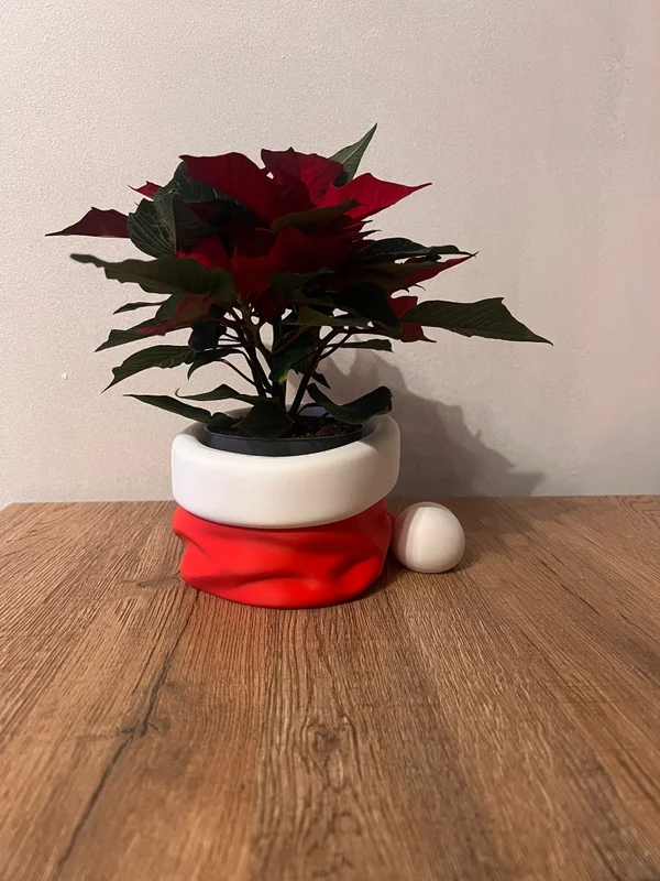 Pot in de vorm van een kerstmanmuts
